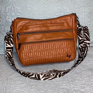 Lug Slider Classic VL Crossbody Bag Copper Brown RFID pocket
